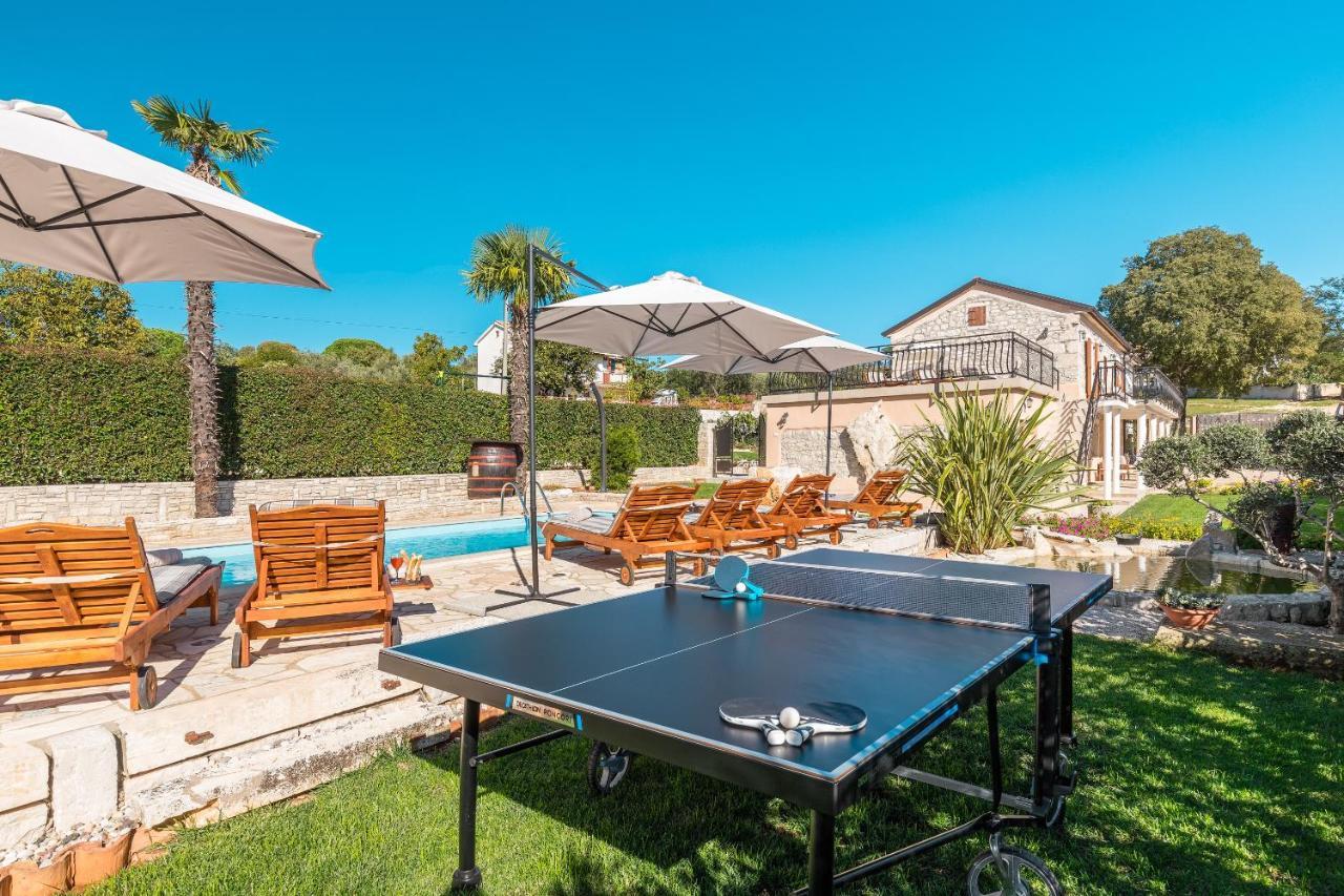 Villa Alma Kaštelir エクステリア 写真