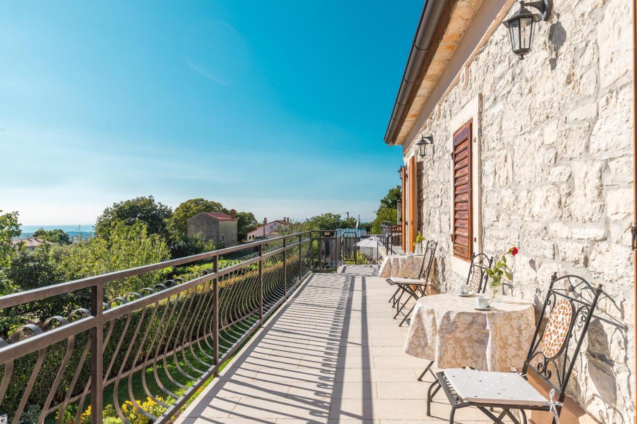 Villa Alma Kaštelir エクステリア 写真