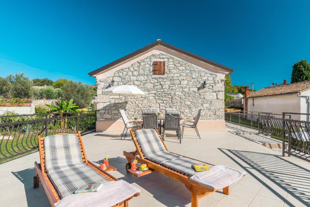 Villa Alma Kaštelir エクステリア 写真