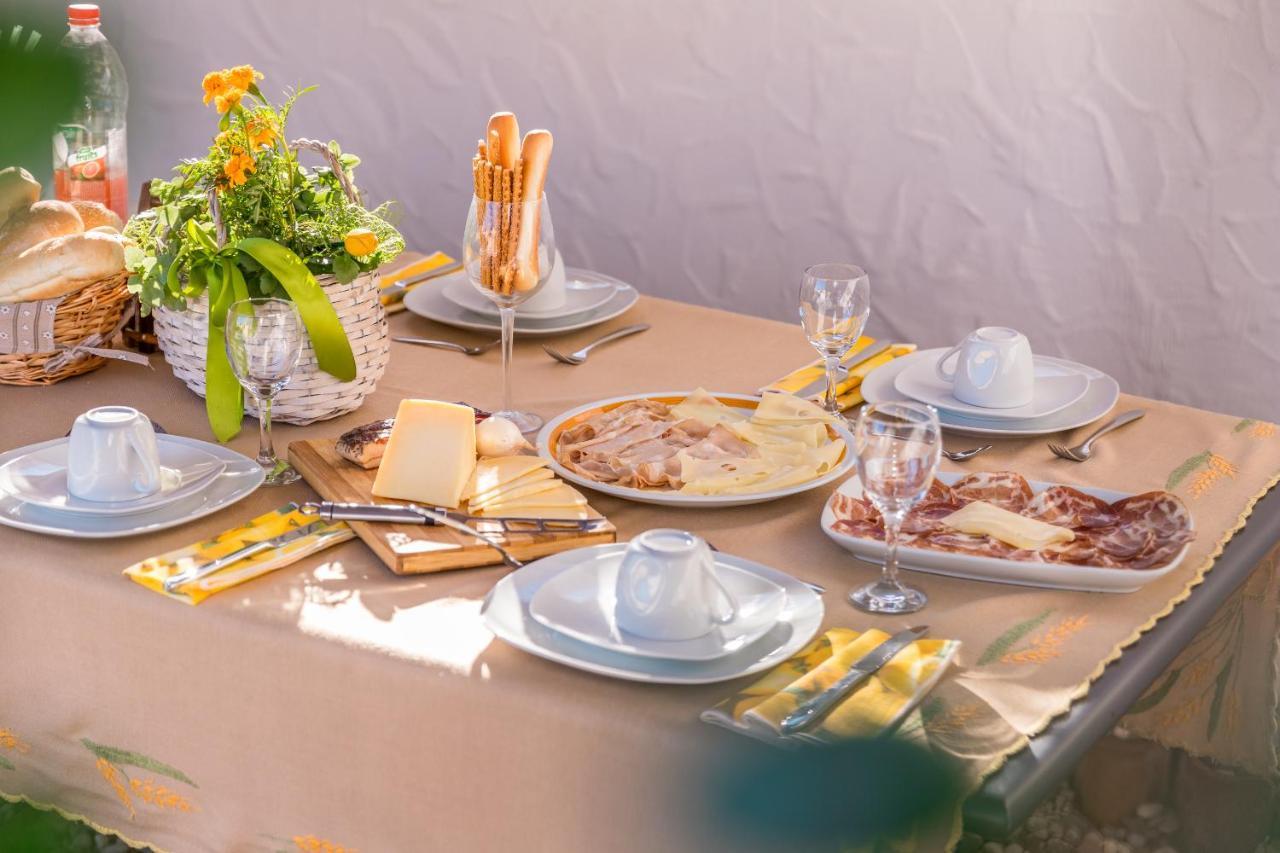 Villa Alma Kaštelir エクステリア 写真