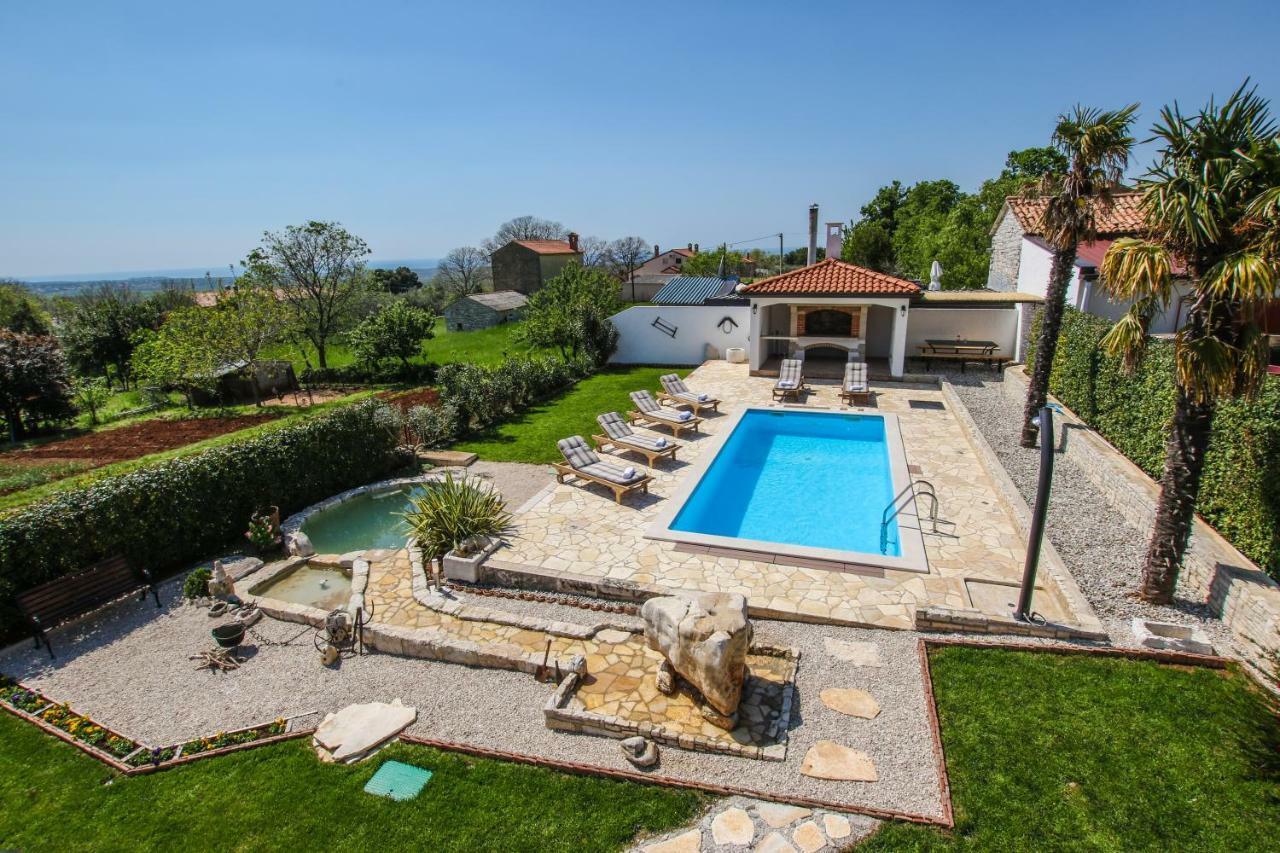 Villa Alma Kaštelir エクステリア 写真