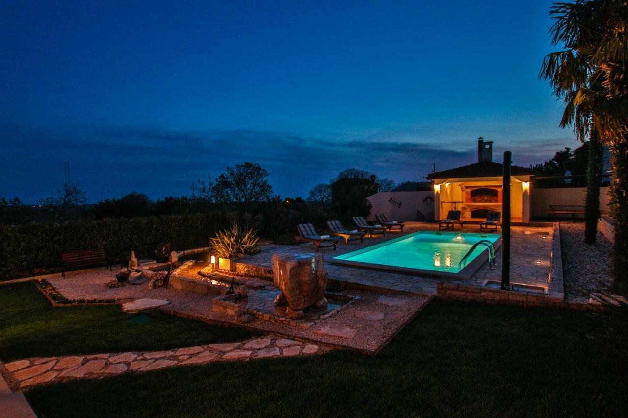 Villa Alma Kaštelir エクステリア 写真