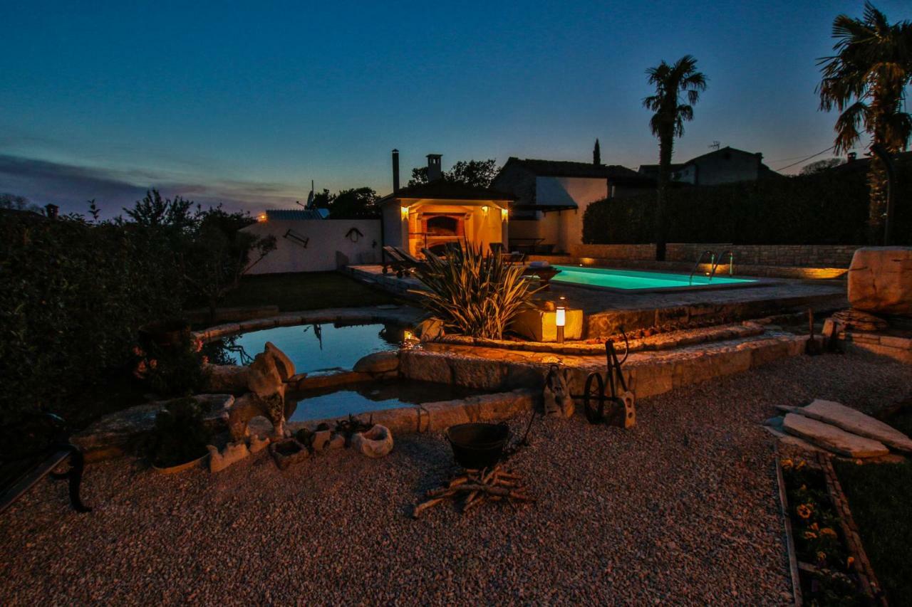 Villa Alma Kaštelir エクステリア 写真